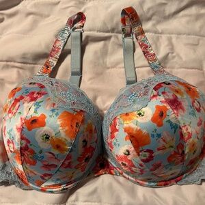 Victoria's Secret Very Sexy Push Up Floral 38DD Back Closure Bra